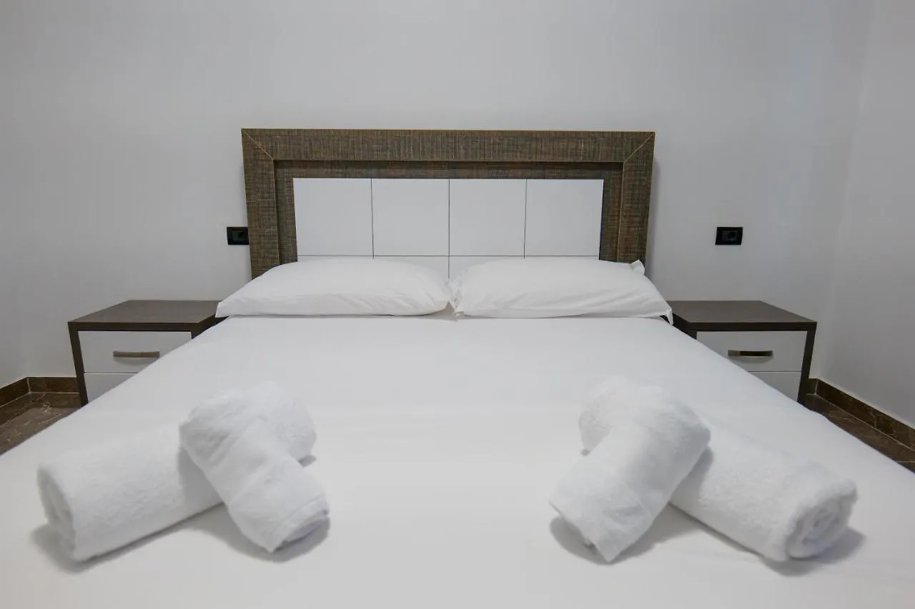 The Peak Hotel & Lounge Radhime 0*,