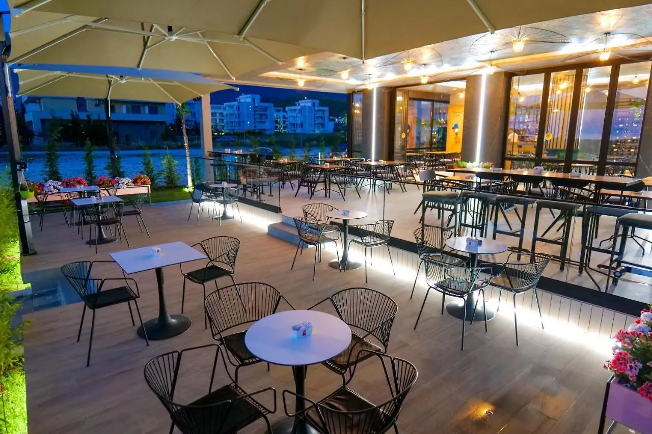 The Peak Hotel & Lounge Radhime Albania