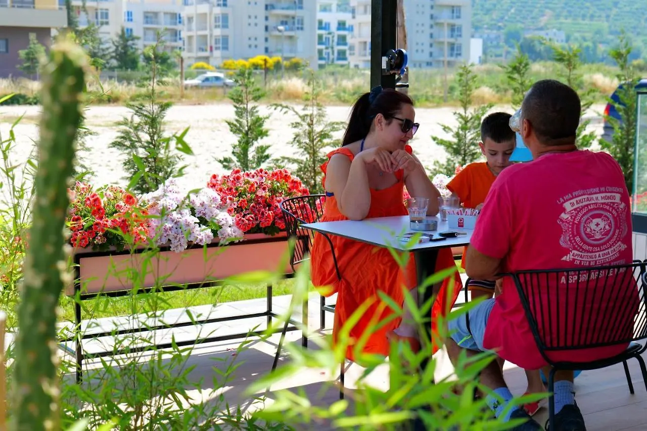 The Peak Hotel & Lounge Radhime 0*,  Albania