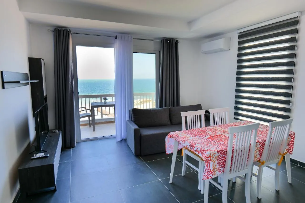 The Peak Hotel & Lounge Radhime Aparthotel